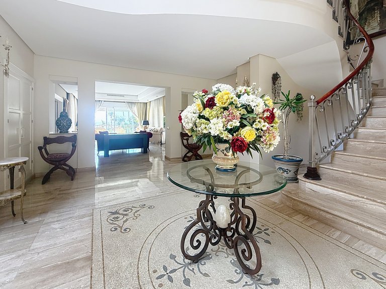 Villa for Sale  in Estepona, Malaga 4
