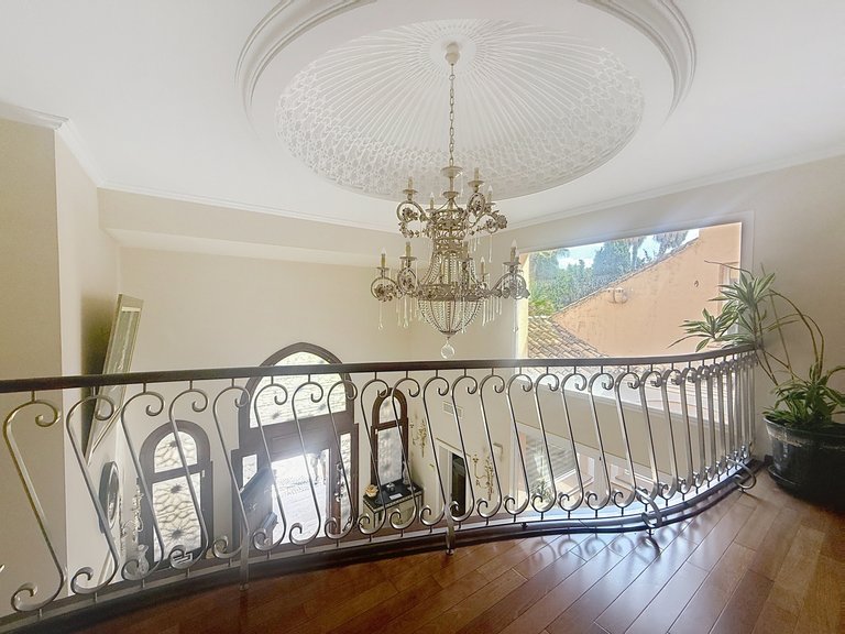 Villa for Sale  in Estepona, Malaga 28