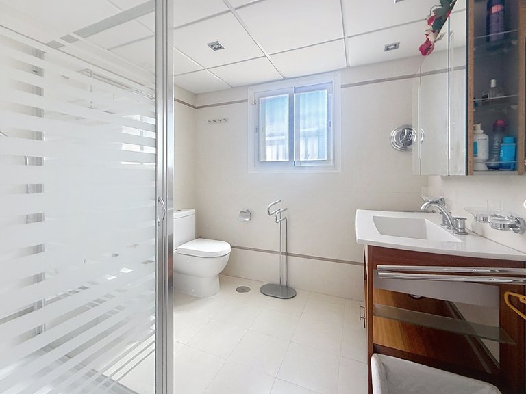 Villa for Sale  in Estepona, Malaga 27