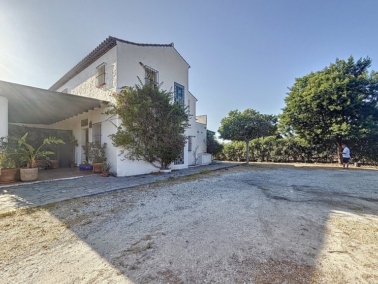Country House for Sale  in Estepona, Malaga 33