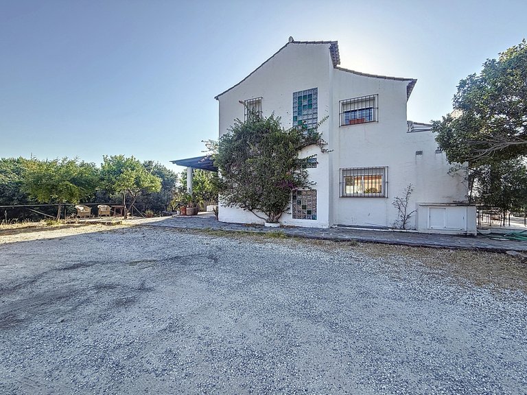 Country House for Sale  in Estepona, Malaga 37
