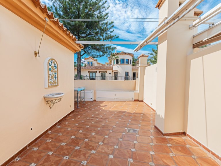 Town House for Sale  in Estepona, Malaga 36
