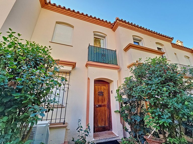 Town House for Sale  in Estepona, Malaga 8