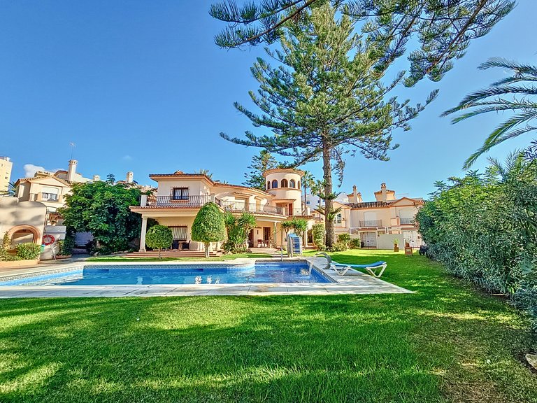 Town House for Sale  in Estepona, Malaga 3