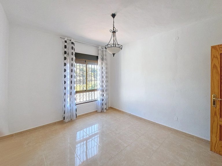 Country House for Sale  in Estepona, Malaga 14