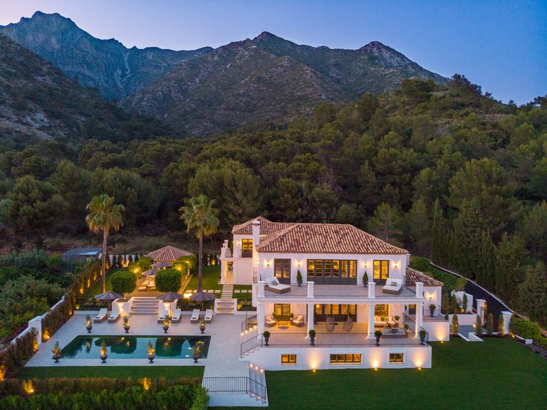 Villa for Sale  in Marbella, Malaga 44