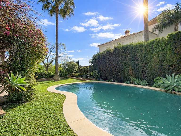 Villa for Sale  in Estepona, Malaga 3
