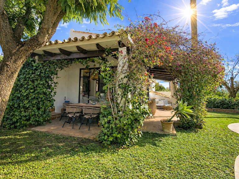Villa for Sale  in Estepona, Malaga 2