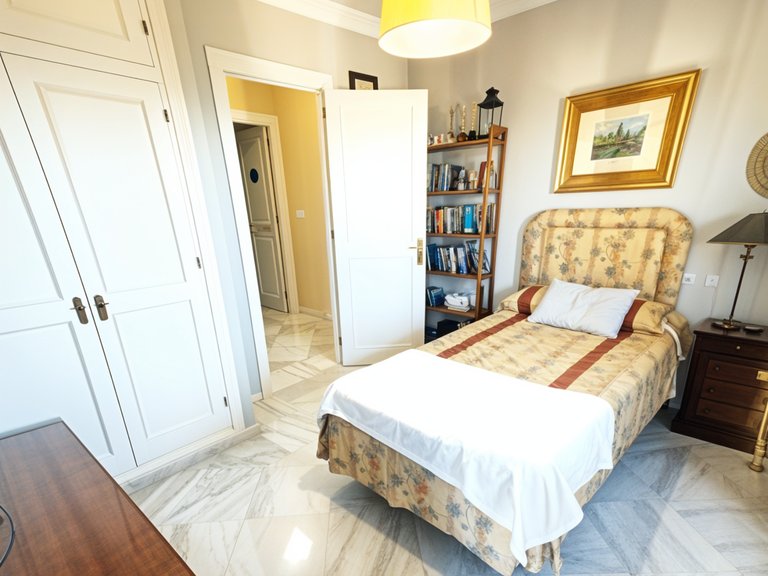 Villa for Sale  in Estepona, Malaga 38