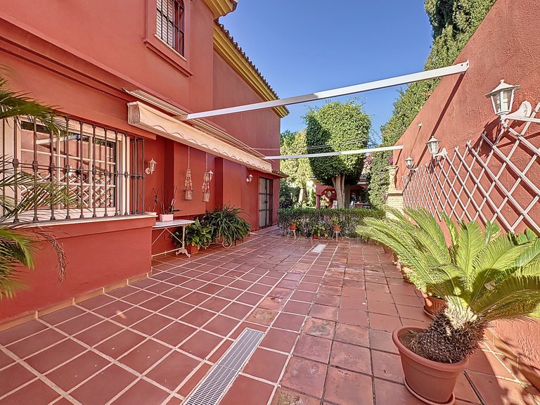 Villa for Sale  in Estepona, Malaga 49