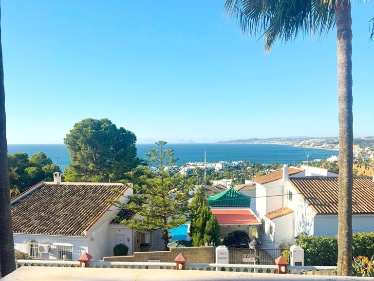 Villa for Sale  in Estepona, Malaga 36