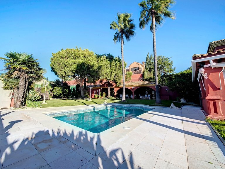 Villa for Sale  in Estepona, Malaga 55