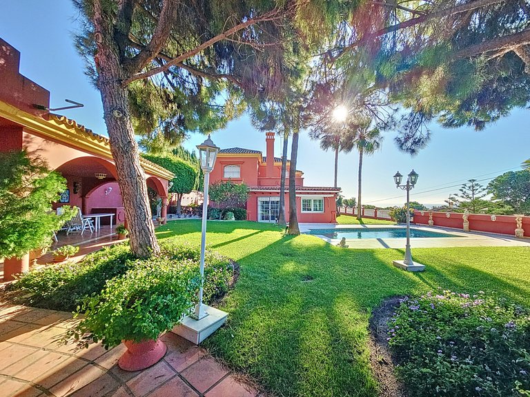 Villa for Sale  in Estepona, Malaga 47