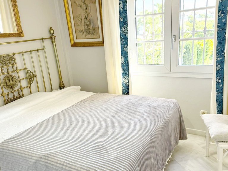 Villa for Sale  in Estepona, Malaga 30
