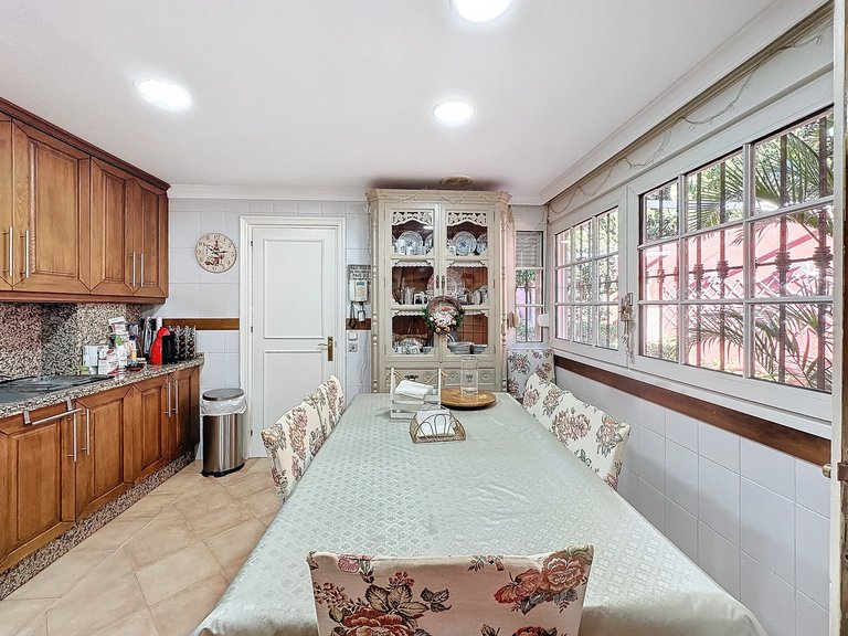 Villa for Sale  in Estepona, Malaga 23
