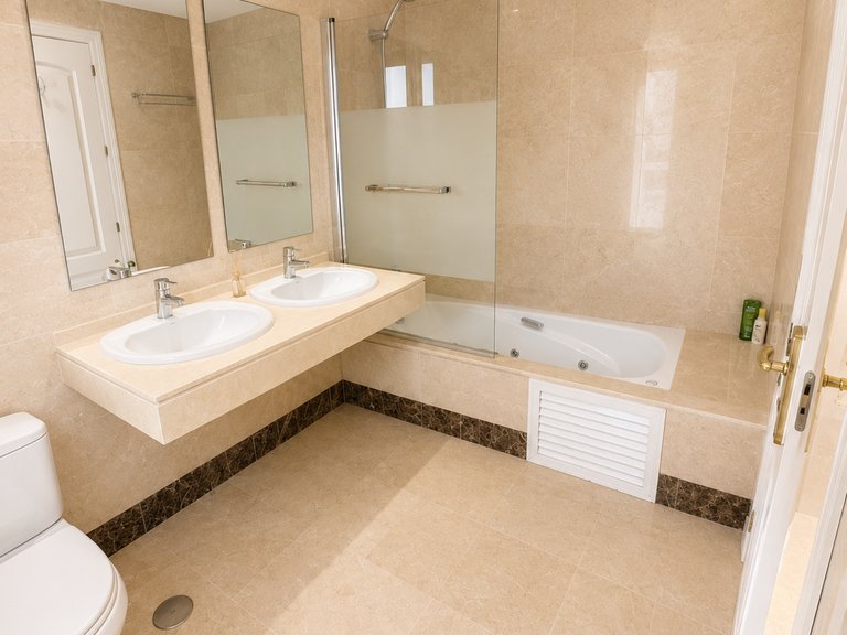 Penthouse for Sale  in Manilva, Malaga 17