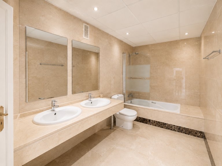Penthouse for Sale  in Manilva, Malaga 25