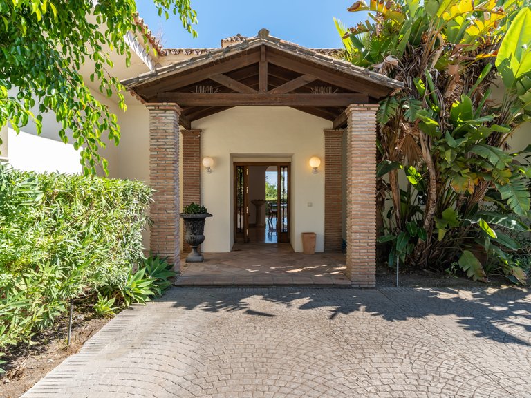 Villa for Sale  in Benahavis, Malaga 6