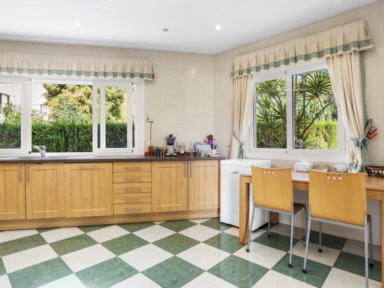 Villa for Sale  in Benahavis, Malaga 15