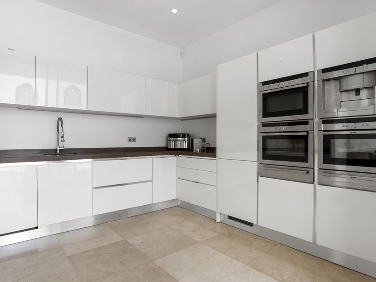 Villa for Sale  in Benahavis, Malaga 12
