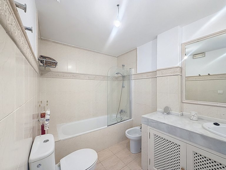 Apartment for Sale  in Estepona, Malaga 11