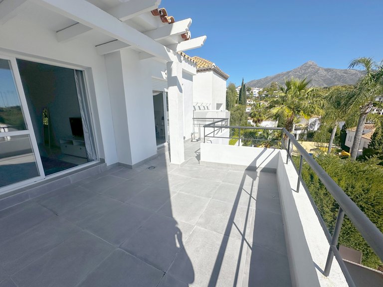 Apartment for Sale  in Marbella, Malaga 8