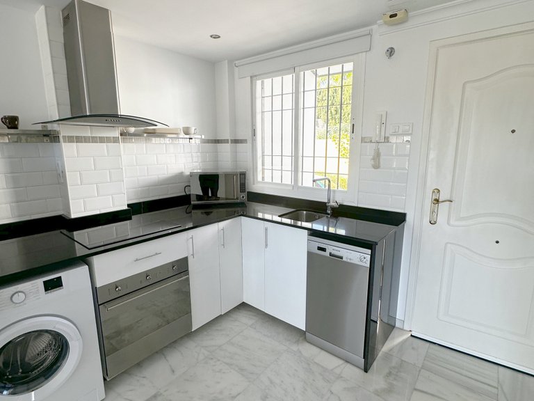Apartment for Sale  in Marbella, Malaga 7