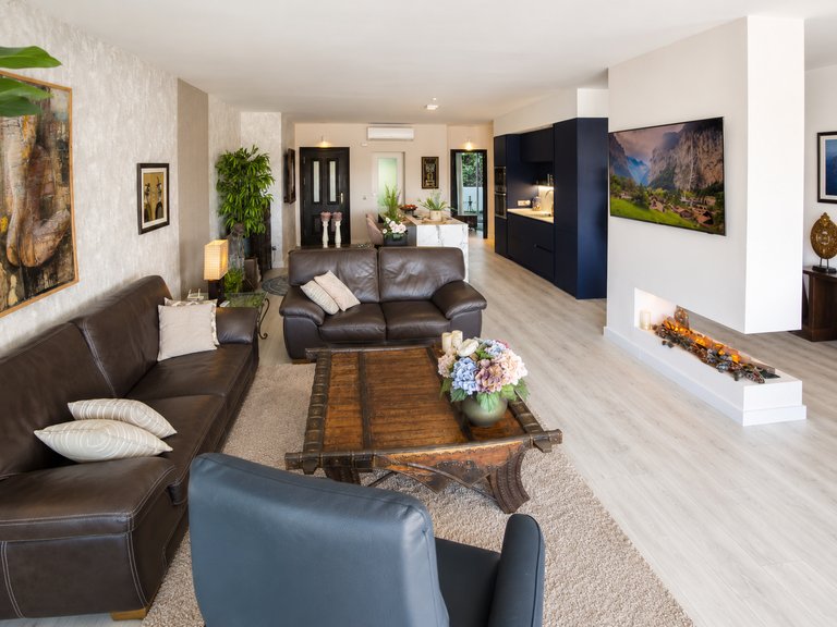 Apartment for Sale  in Benahavis, Malaga 1