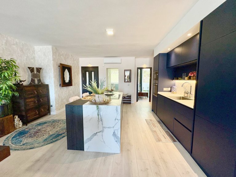 Apartment for Sale  in Benahavis, Malaga 9