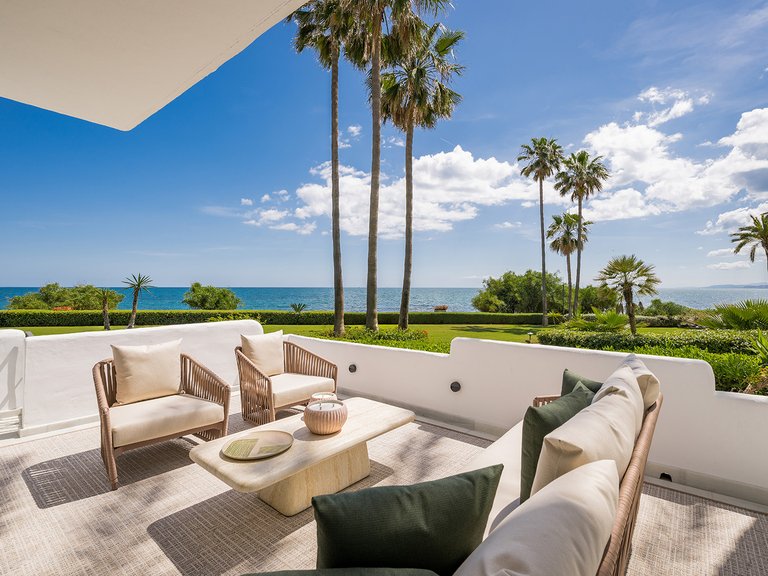 Apartment for Sale  in Estepona, Malaga 1