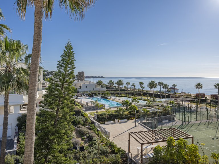 Apartment for Sale  in Estepona, Malaga 46