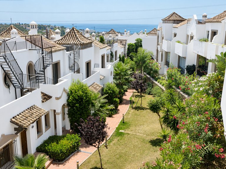 Town House for Sale  in Estepona, Malaga 28