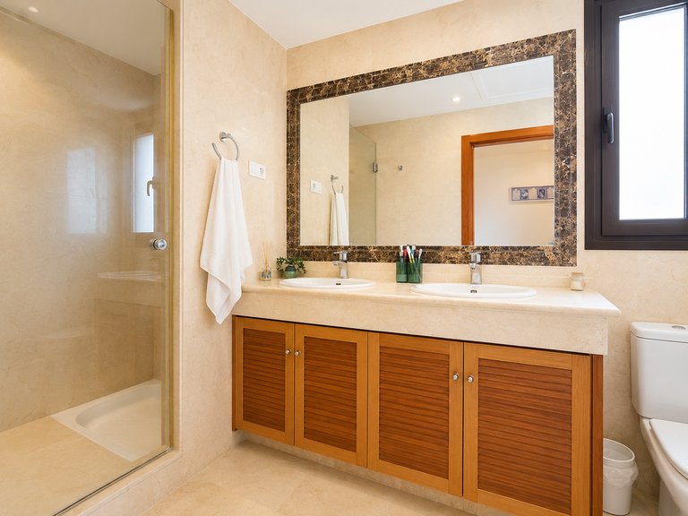 Town House for Sale  in Estepona, Malaga 24