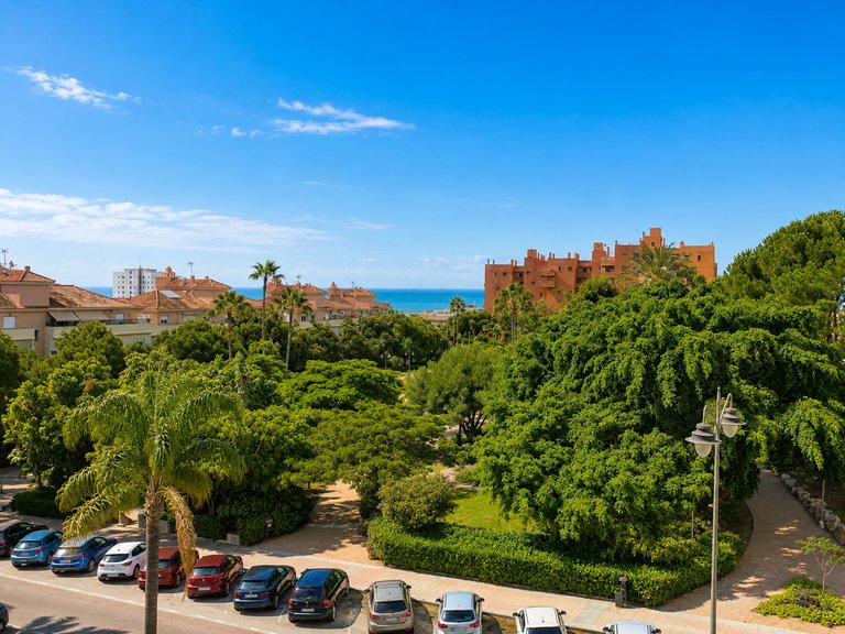 Town House for Sale  in Estepona, Malaga 14