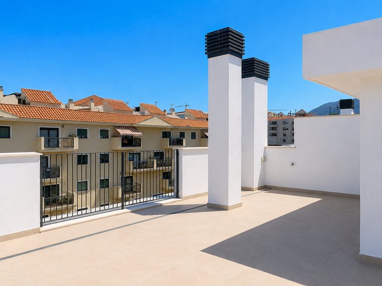 Town House for Sale  in Estepona, Malaga 35