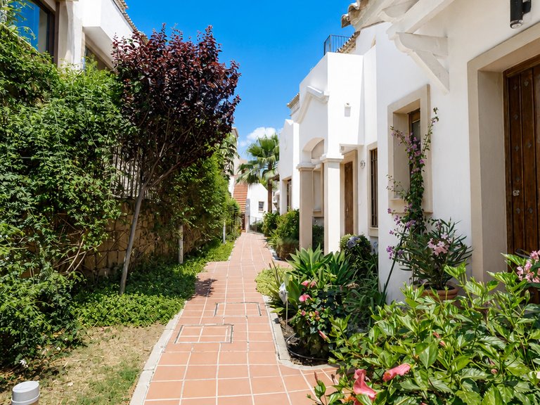 Town House for Sale  in Estepona, Malaga 23