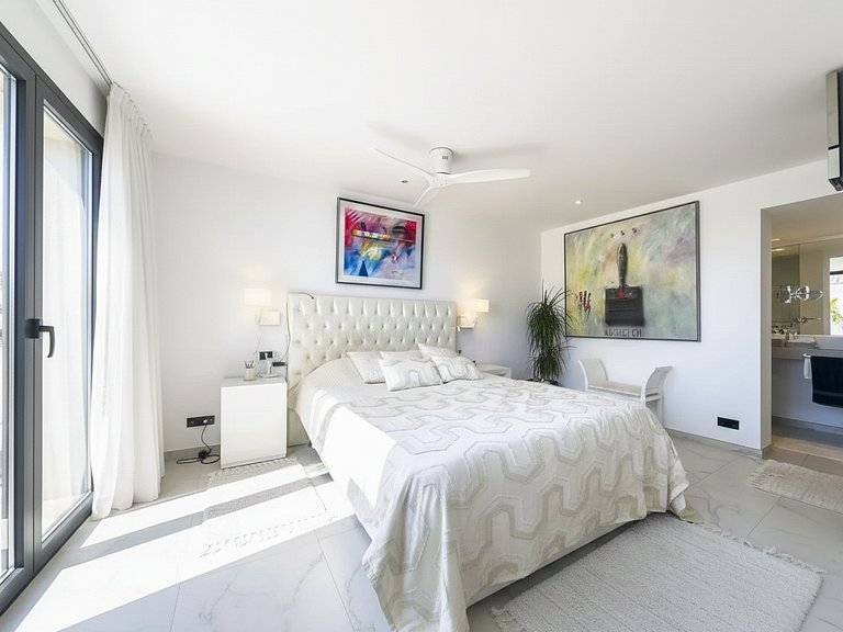 Penthouse for Sale  in Estepona, Malaga 29