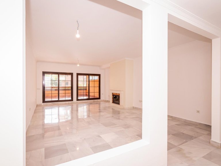 Apartment for Sale  in Estepona, Malaga 4