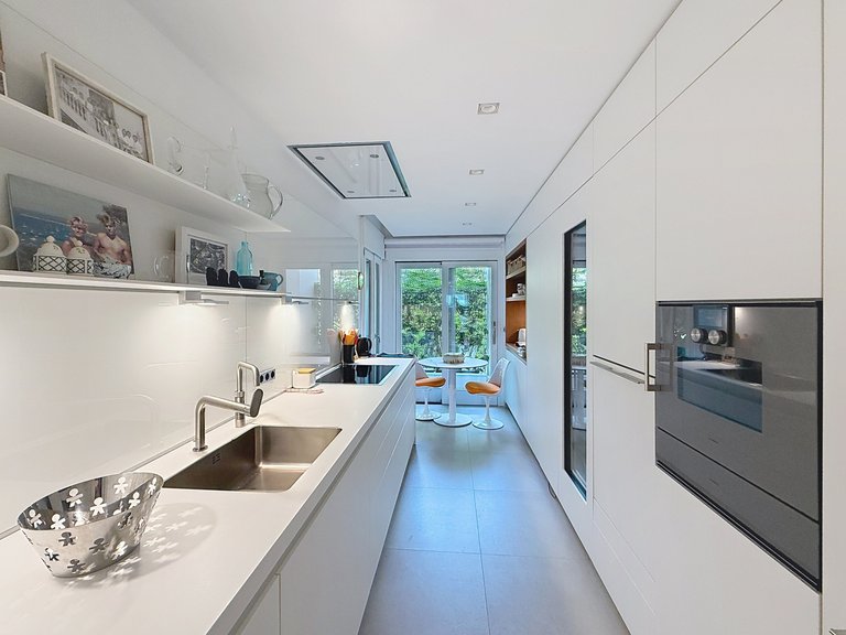 Apartment for Sale  in Estepona, Malaga 20