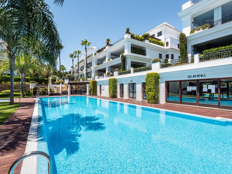 Apartment for Sale  in Estepona, Malaga 2