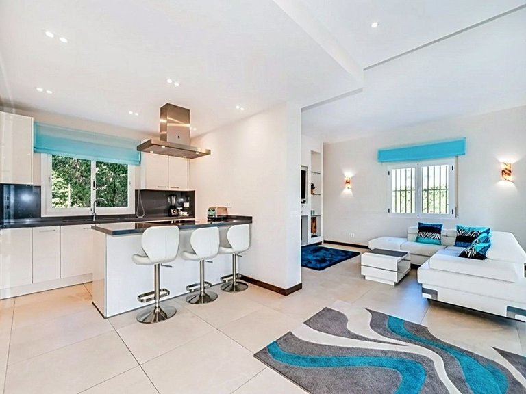 Villa for Sale  in Marbella, Malaga 6