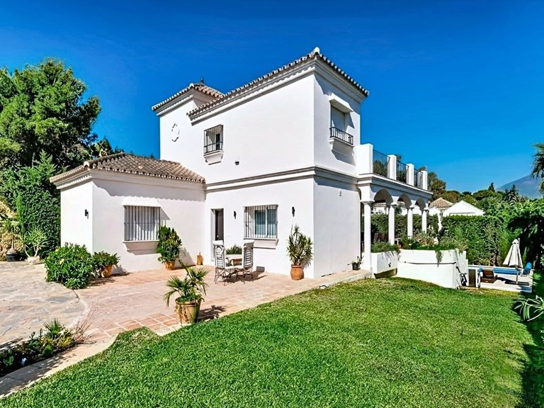 Villa for Sale  in Marbella, Malaga 3