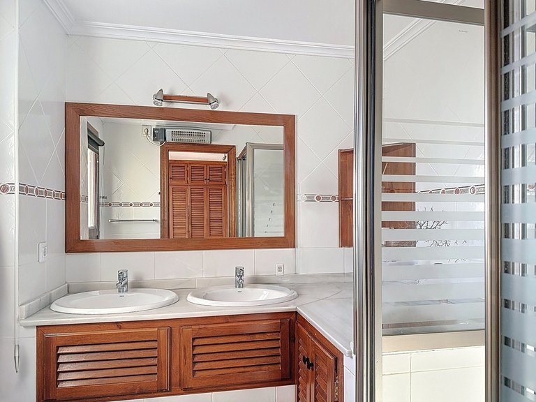 Town House for Sale  in Casares, Malaga 25