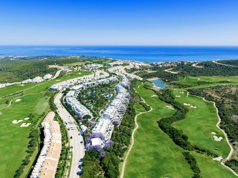 Penthouse for Sale  in Alcaidesa, Cadiz 2