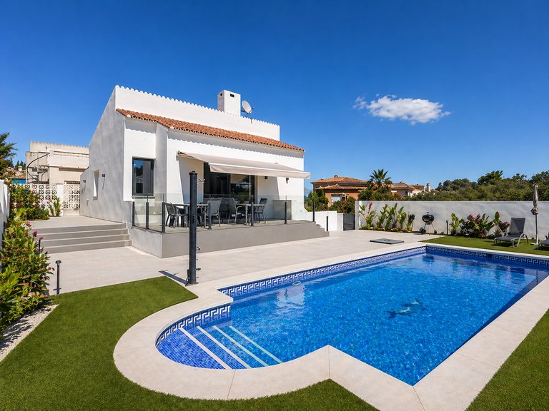 Villa for Sale  in Mijas Costa, Malaga 1