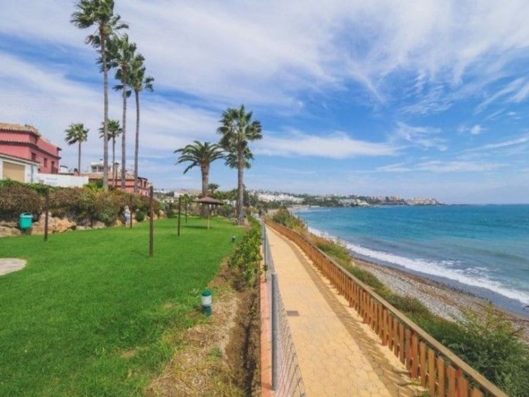 Town House for Sale  in Estepona, Malaga 17