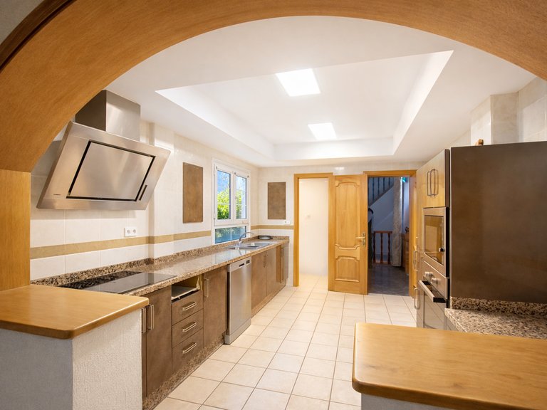 Villa for Sale  in Estepona, Malaga 21