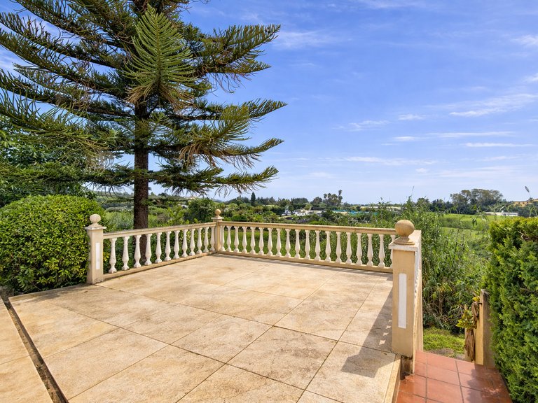 Villa for Sale  in Estepona, Malaga 54