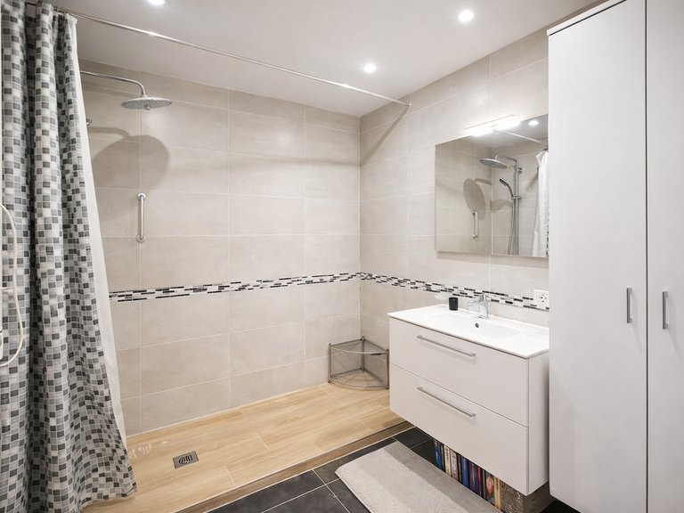 Villa for Sale  in Estepona, Malaga 11