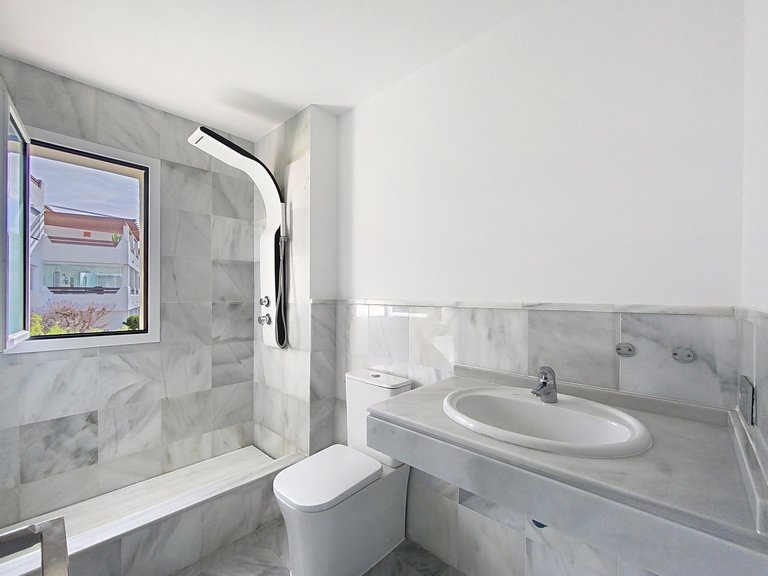 Apartment for Sale  in Estepona, Malaga 41